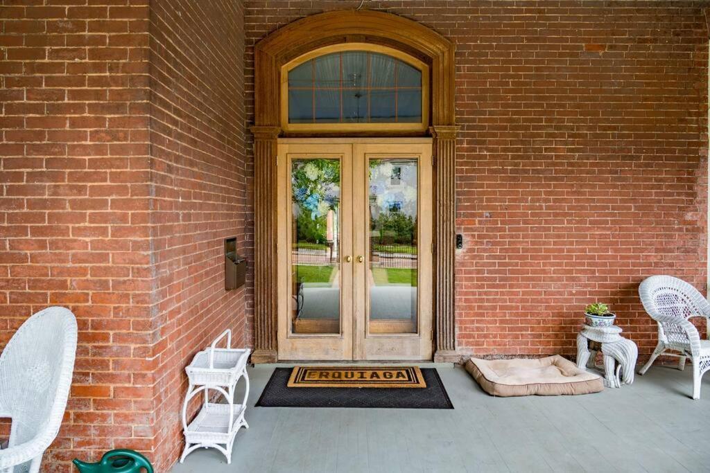 Peaceful Easy Feelings - King Sized Bed - Sleeps 2 Apartment Lynchburg Exterior photo